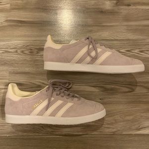 NWOB Adidas Gazelle Lilac Suede Size 7.5